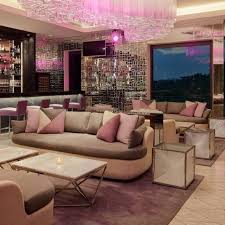 Hotel mewah ini terdiri daripada 208 bilik dan bilik mewah yang mula beroperasi pada bulan mei 2016. Crystal The St Regis Kuala Lumpur Restaurant Kuala Lumpur Wilayah Persekutuan Opentable