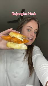 Best Bojangles Hack! #bojangles #bojanglesbiscuit #bojanglessupremes  #chickensupremes #chickenbiscuit #bojangleshack