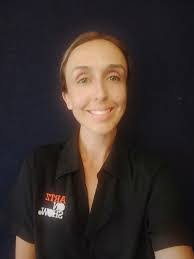 Amy Artz's Instagram, Twitter & Facebook