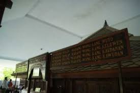 Lượt xem 28 n11 tháng trước. Makam Sunan Drajat Lamongan Tourism Website Resmi Dinas Pariwisata Kab Lamongan
