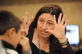 Finding their voice: English-language learner students working to fit in  while maintaining cultural identity