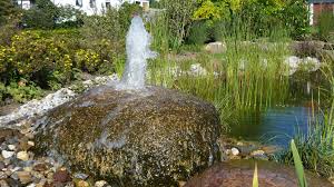 Wasserspiel brunnen wasserspiel selber bauen: Brunnen Und Wasserspiele Garten Und Landschaftsbau Albrecht