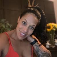 Loreen Williams's Instagram, Twitter & Facebook