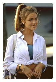 Rubber band hairstyles involve using rubber bands to create some really cool designs and patterns with one's hair. 61 Popular 90s Hairstyles Which Are Gorgeous Pitchzine