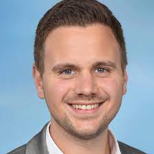 Danzik is also chief executive officer & executive director at rdx. Marvin Manzke Individualkundenberater Landessparkasse Zu Oldenburg Xing