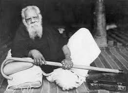 Pandithar Ayotheedasar (1845-1914) was born in a Dalit family in Royapettah in Chennai. He was a well-versed Tamil scholar. In 1870, Iyothee Thass founded Adhvaidhananda Sabha in Uthagamandalam, where