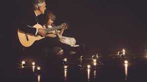 The official andrea bocelli website. Halleluja Startenor Andrea Bocelli Singt Mit Tochter