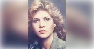 Dianna Rogers's Instagram, Twitter & Facebook