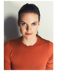 Les vies rêvées d'Erica Strange" The Tribe Has Spoken (Épisode télévisé  2010)