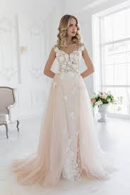 Finden sie ihr perfekte brautkleid bei uns. Pin Auf Wedding
