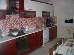 Ayrıca canlı ve hareketli bir ton olan kırmızı, mutfağınızın renk dengesini de kuracaktır. Mutfak Halisi Ile Mutfak Dolap Uyumu