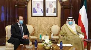 وكان اللواء عباس كامل، رئيس جهاز المخابرات العامة، قد بدأ أمس زيارة إسرائيل والأراضي الفلسطينية بحث خلالها عدة ملفات في مقدمتها تثبيت وقف إطلاق النار مع قطاع غزة. Ø±Ø¦ÙŠØ³ ÙˆØ²Ø±Ø§Ø¡ Ø§Ù„ÙƒÙˆÙŠØª ÙŠØ³ØªÙ‚Ø¨Ù„ Ø§Ù„Ù„ÙˆØ§Ø¡ Ø¹Ø¨Ø§Ø³ ÙƒØ§Ù…Ù„ Ø¯Ø§Ø± Ø§Ù„Ù‡Ù„Ø§Ù„