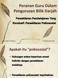 Tugas guru sebagai pengurus ialah mengurus rutin bilik kecekapan pengurusan bilik darjah seseorang guru berkait rapat dengan keberkesanan aktiviti pengajaran dan pembelajaran (abdullah sani, 2006). Peranan Guru Dalam Pengurusan Bilik Darjah