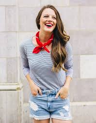 Pour un look décontracté, vous pouvez porter un bandana autour de la jambe, près de la cheville ou vers le pied. 1001 Idees Comment Mettre Un Bandana Stylee Des Pieds A La Tete