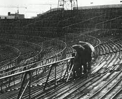 09h00 am to 06h00 pm tuesday: Pin By Luiza Bussolini De Souza On Pessoas Hampden Park Football Stadiums Vintage Football