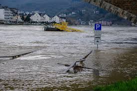 Es ist der 04.02.2020 und die mosel steigt wieder bedrohlich. Pegel Der Mosel Steigt Kommt Das Nachste Hochwasser Bilder Rhein Zeitung