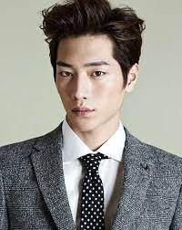 20 Coiffures Coreens Pour Hommes Seo Kang Joon Korean Men Hairstyle Korean Hairstyle