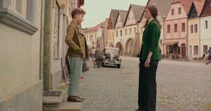 Jojo reads letter elsa 😍 | jojo rabbi| thomasin mckenzie | roman griffin davis | taika waititi. Movie Details On Twitter In The Ending Of Jojo Rabbit 2019 Taika Waititi Uses Stairs To Make Jojo And Elsa Look The Same Height Signifying How They Re Equal Now That The War