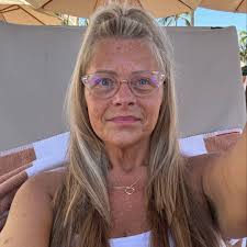 So I'm disabled and use a wheelchair can you all recommend me easy ways to  do my turkey with mobility issues