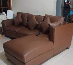 Sofa minimalis kulit oscar sofa kulit minimalis modern wa 0812 1631 2517 sofa kulit sofa minimalis. Sofa L Besar Bagus Murah Nett Perabotan Rumah Di Carousell