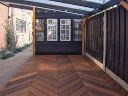 Itauba ist ein südamerikanisches hartholz der klasse 1 bis 2. Terrassendiele Itauba Hartholz 2 1 X 14 5 Cm Glatt Gehobelt