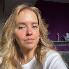 Stream Melissa Edwards music