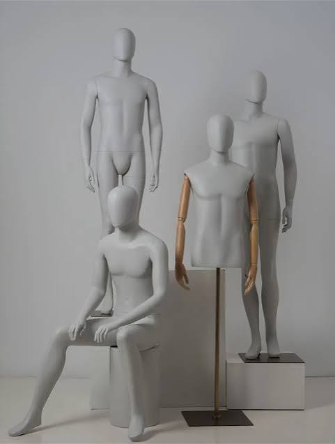 Gray Male Mannequin Set – Morshopfitting | Retail Display Solutions  Manufacturer