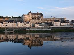 Troglodyte loft in the loire valley in france. Private Luxury Escorted Tours In Loire Valley Chartres Versailles And Paris Unesco World Heritage