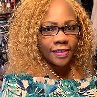 Stacia Reynolds's Instagram, Twitter & Facebook