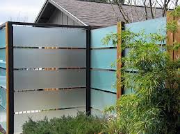 77bb125bf2f3122ed075dffbc6326b93 Jpg 640 480 Glass Fence Privacy Screen Outdoor Fence