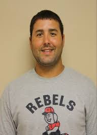 Alexis Mouton's Instagram, Twitter & Facebook