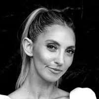 Kacey Carr's Instagram, Twitter & Facebook