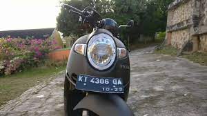 Gambar modifikasi honda scoopy sebagai inspirasi anda. Melihat Lebih Dekat Honda Scoopy Matte Brown Stylish Favorit Bikers Youtube