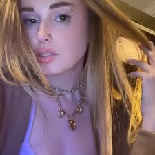 Lena Crowe (@criesincartier) • Threads, Say more