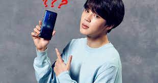 The surprise is that he was born in `97 and he's making his own vlog on yt! Bts Jimin Revealed His 1 Phone Contact And It S Not Anyone You D Expect Koreaboo