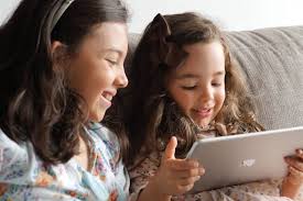 THE MIK MAKS ARE NOW PLAYING ON KIDDZTUBE!