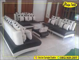 Ide sofa untuk ruang tamu sempit selanjutnya adalah sofa minimalis modern, yang tidak memiliki banyak lekukan. Pin Di Sofa Minimalis Mini Sofa Minimalis Mewah Modern Wa 0812 1631 2517