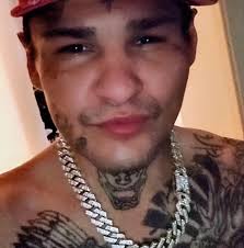 Lawrence Versace Travis