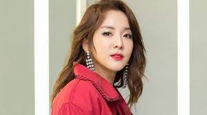 The group disbanded in 2016 and park went on to form a solo career. Sandara Park Korpermasse Grosse Gewicht Augenfarbe