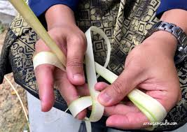 Cara menganyam ketupat untuk pemula. Cara Anyam Ketupat Bawang Mudah 3 Minit Siap Arnie Samsudin