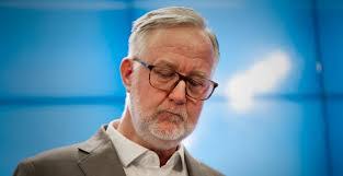 Sven Bergman's Instagram, Twitter & Facebook