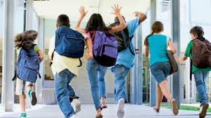 Vacantele elevilor din toate ciclurile de invatamant sunt programate astfel: S A Aprobat Structura Anului Scolar 2017 2018 Care Sunt NoutÄƒÅ£ile Si Cand Vor Avea Elevii VacanÅ£Äƒ Antena 1