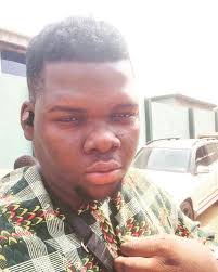 Beautiful photo of Banky W and Adesua Etomi at their wedding introduction