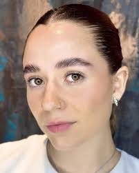 Tus cejas necesitan un cambio?