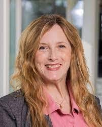 Kim Kellam's Instagram, Twitter & Facebook