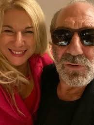 Austen Tayshus & Mandy Nolan's Very Funny 2020 Vision