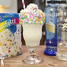 Funfetti Cake Batter Martini Cake Vodka Drinks Cocktails Icecream Cake Vodka Drinks Cake Vodka Cake Batter Martini