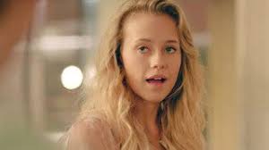 Poišči me v Parizu: Season 1 (2018) — The Movie Database (TMDB)