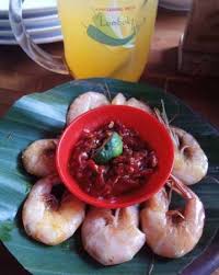Sambal goreng terasi ini cocok jadi pendamping aneka unggas goreng seperti ayam, bebek dan burung dara. Sop Iga Photo De Ayam Goreng Lombok Idjo Semarang Tripadvisor