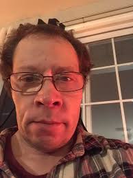 Is there any single ladies around the Avon area looking for a serious  relationship